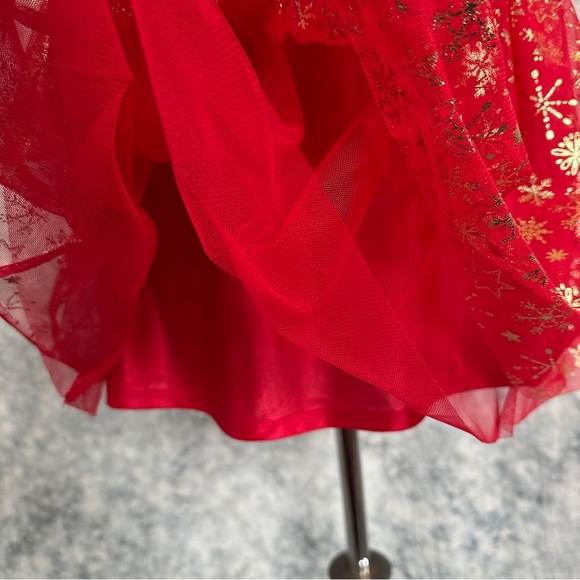 Holiday time girls red tulle skirt with gold snowflakes - Picture 5 of 7